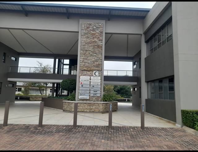 208M² OFFICE FOR SALE IN WITKOPPEN